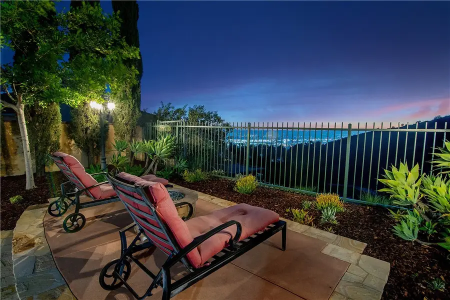 3429 Castleman, Burbank, CA 91504 - #2