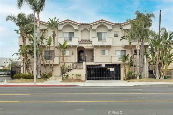 7124 Woodman #3, Van Nuys, CA 91405