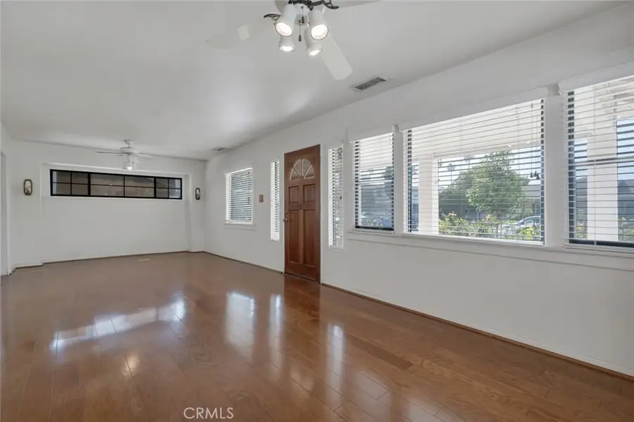 357 Vine Street, Glendale, CA 91204 - #3