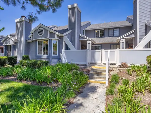 242 Spruce Court, Azusa, CA 91702