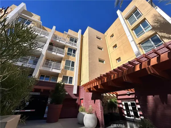 21301 Erwin Street #228, Woodland Hills, CA 91367