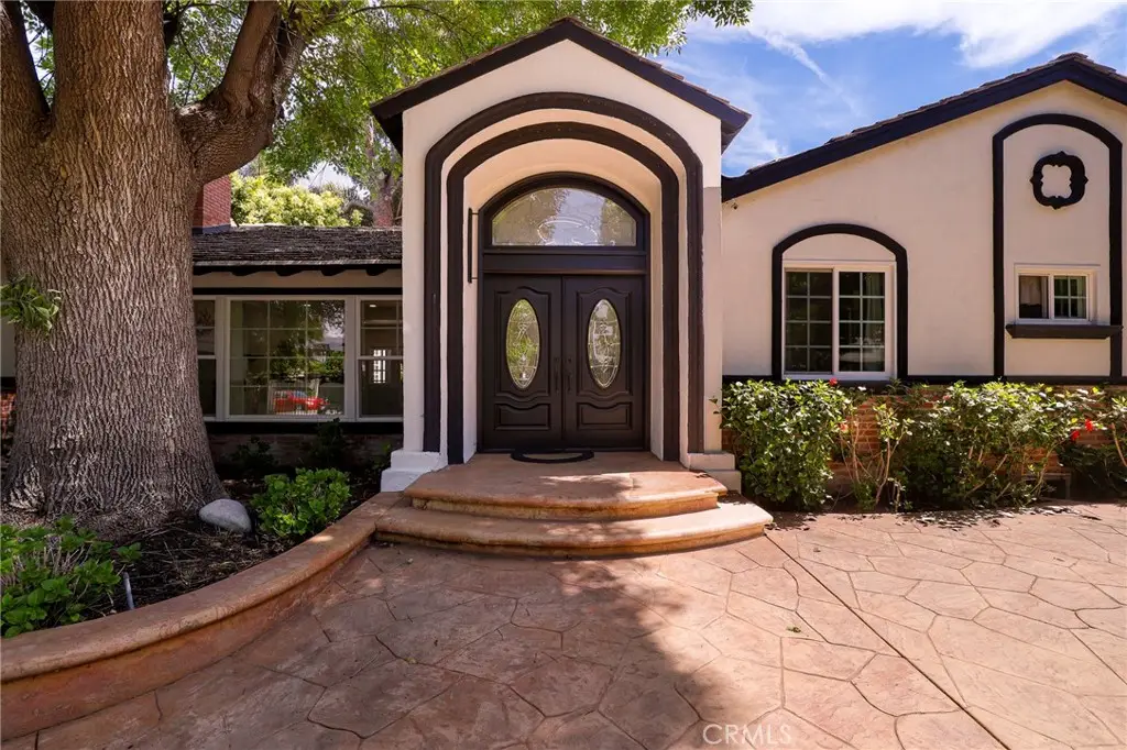 4428 Saugus Avenue, Sherman Oaks, CA 91403 - #1