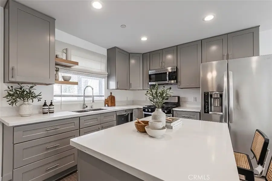 1121 N Berendo, Los Angeles, CA 90006 - #2