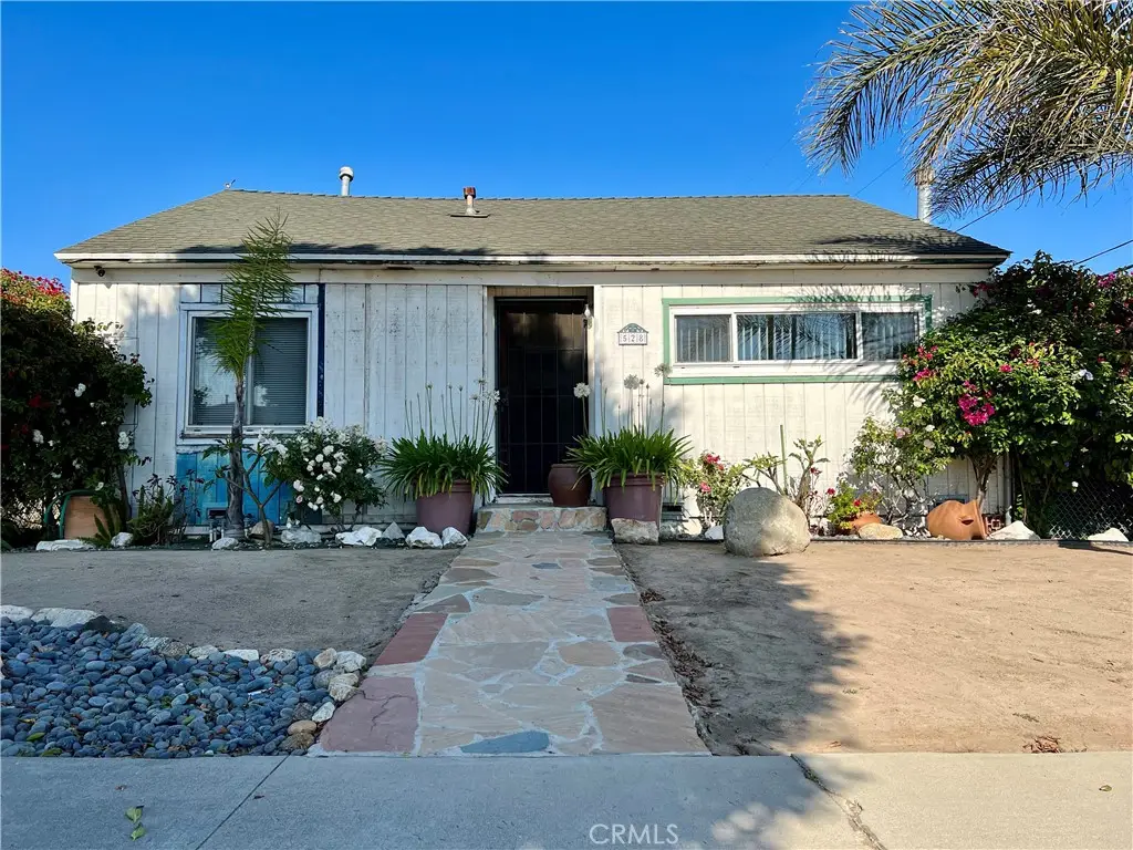 528 S Ash Avenue, Inglewood, CA 90301 - #1