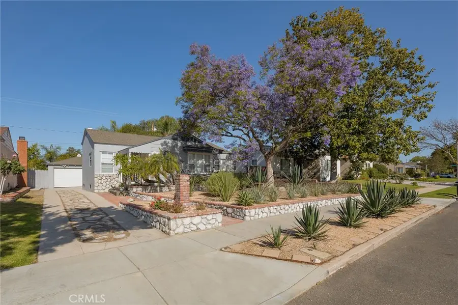 1739 N Niagara, Burbank, CA 91505 - #3