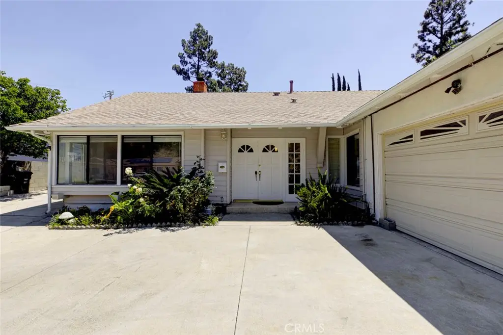 6916 Estepa, Tujunga, CA 91042 - #1