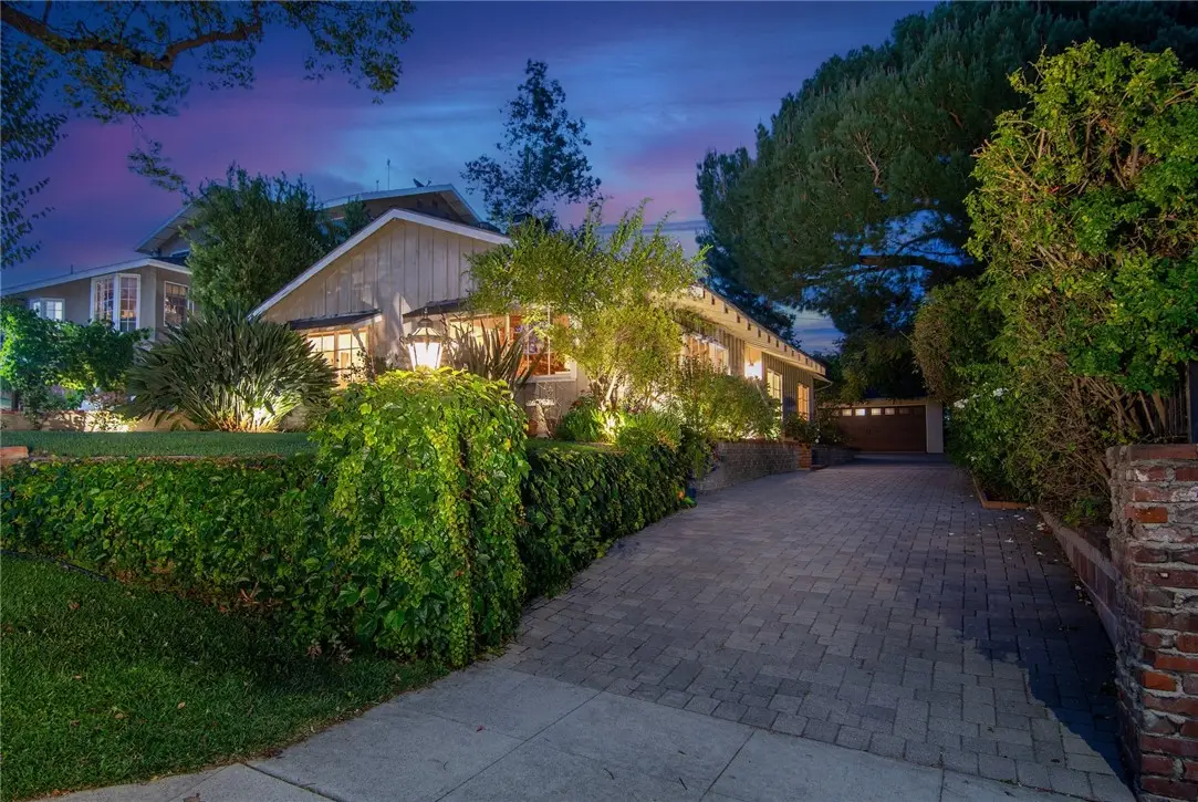 640 S Parish Place, Burbank, CA 91506 - #1