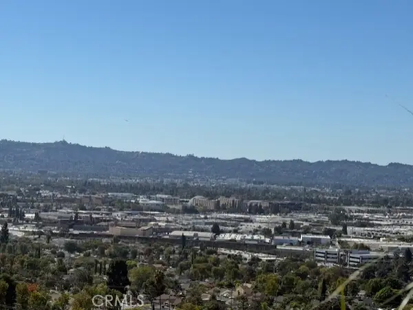 3003 Mesa Verde Drive, Burbank, CA 91504