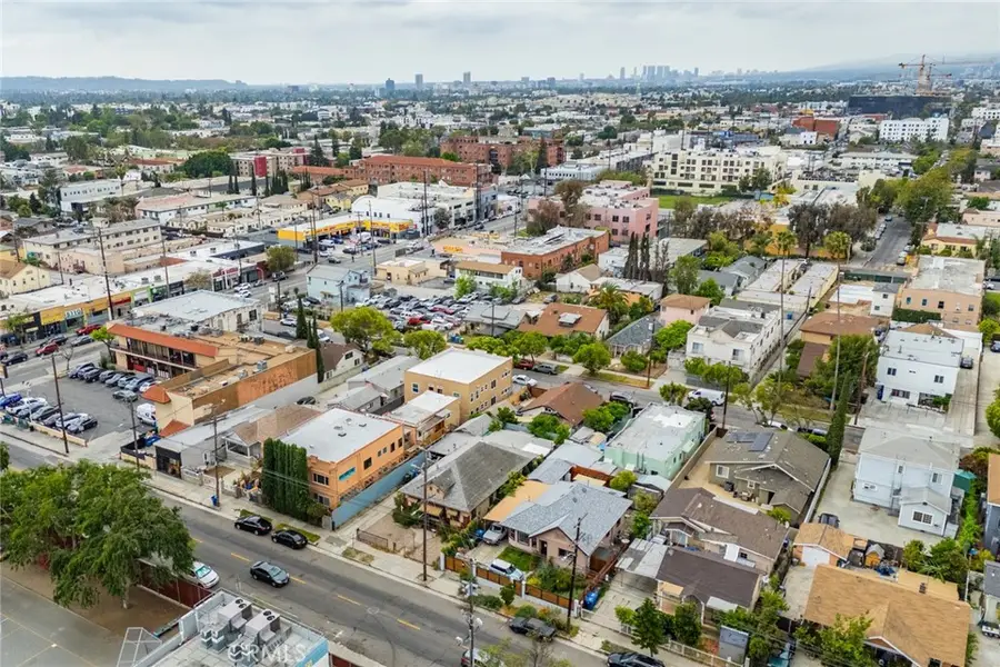1127 N Normandie, Los Angeles, CA 90029 - #3