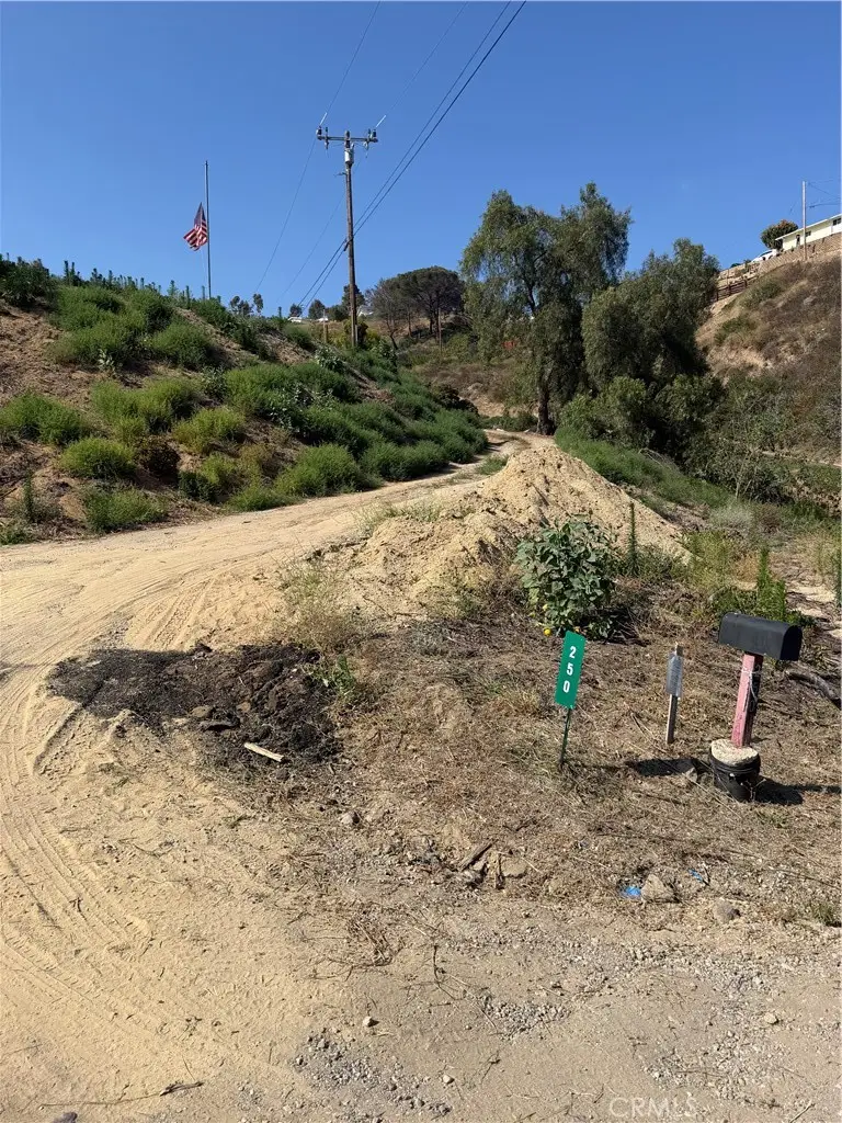 250 W Highland Drive, Camarillo, CA 93010 - #2