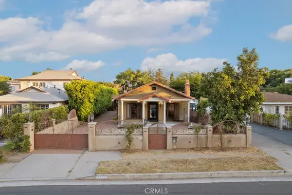11232 Oxnard Street, North Hollywood, CA 91606