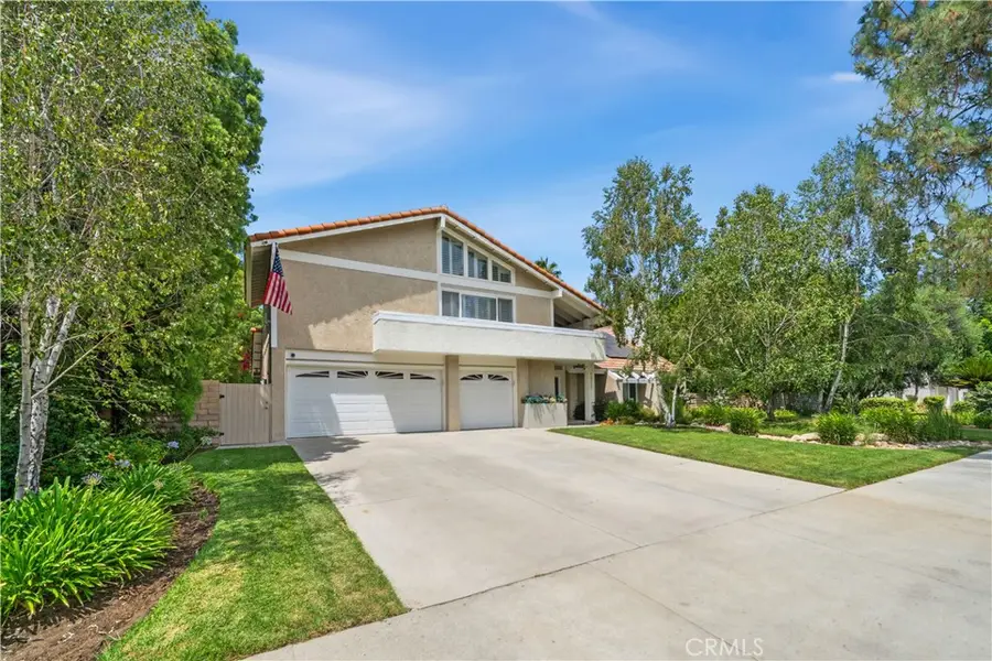 19523 Ballinger Street, Northridge, CA 91324 - #2