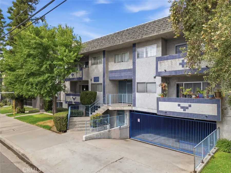 6245 Woodman Avenue #209, Valley Glen, CA 91401 - #2