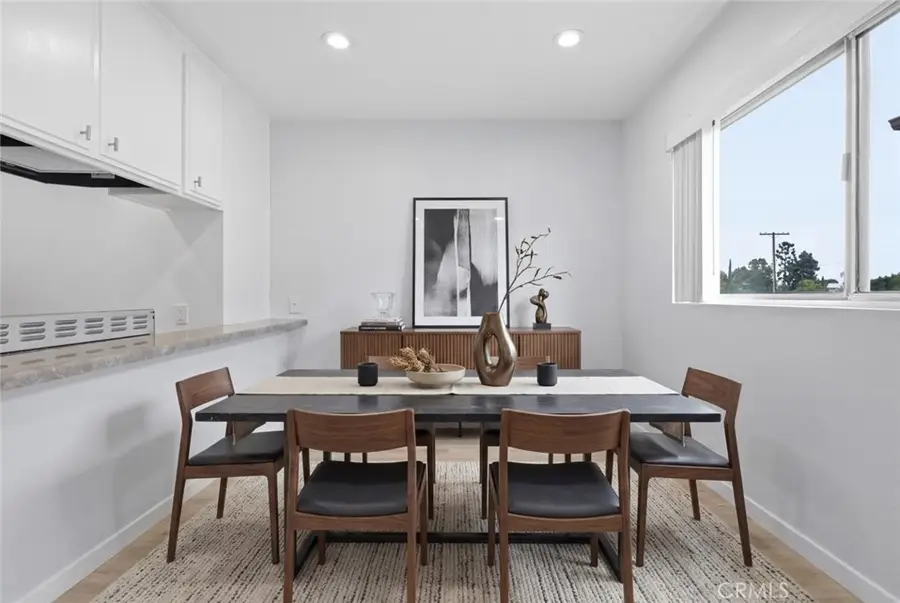 6245 Woodman Avenue #209, Valley Glen, CA 91401 - #3