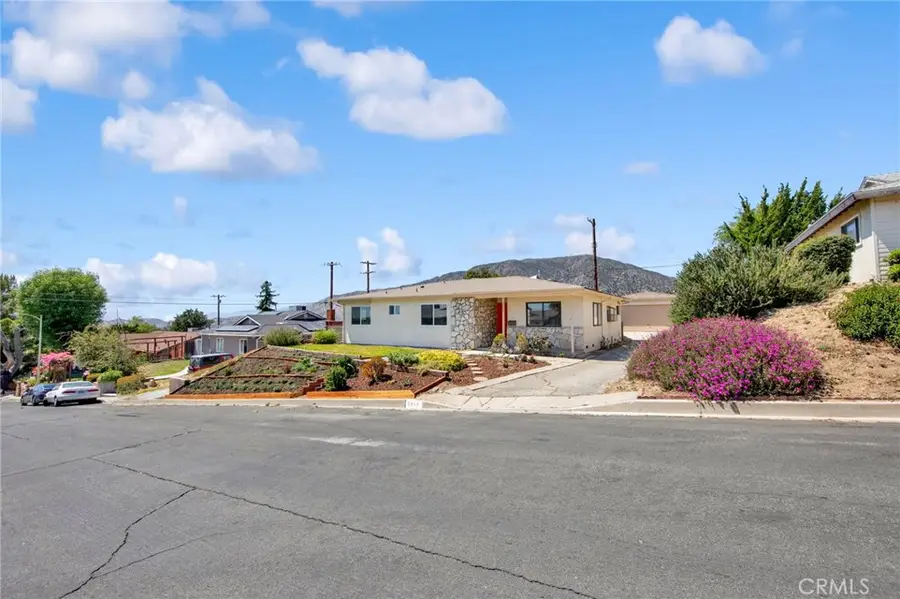 7217 Lonzo, Tujunga, CA 91042 - #2