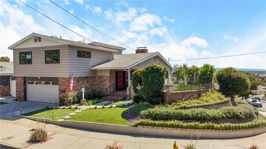 7982 Sangamon Avenue, Sun Valley, CA 91352 - #2
