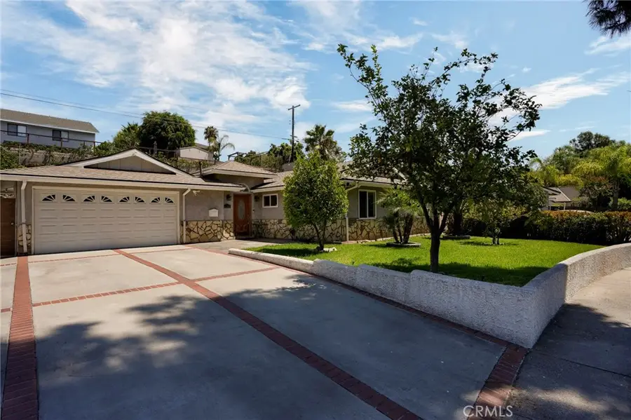 11852 Vanport Avenue, Sylmar, CA 91342 - #2