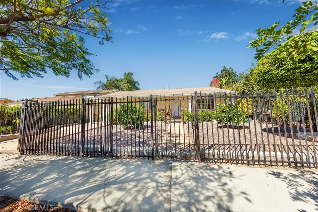 7545 Riverton, Sun Valley, CA 91352 - #1