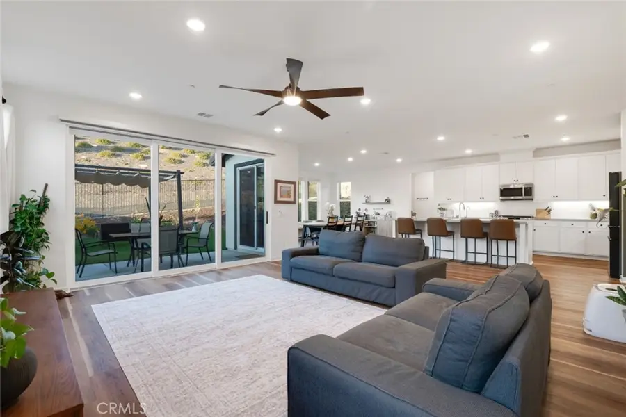 28619 Sunny Ridge Terrace, Castaic, CA 91384 - #2