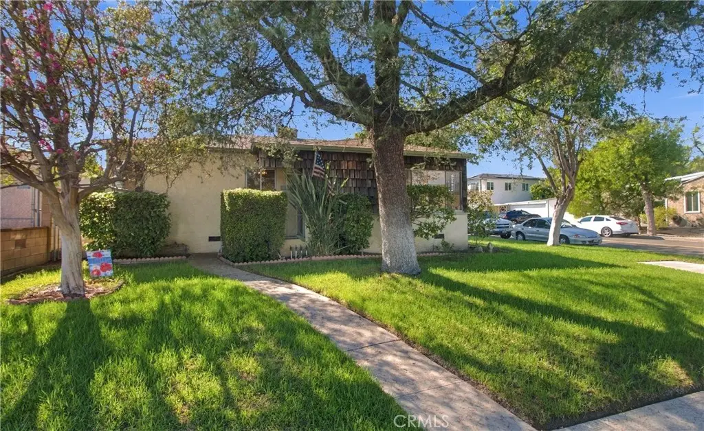 2043 N Maple, Burbank, CA 91505 - #1