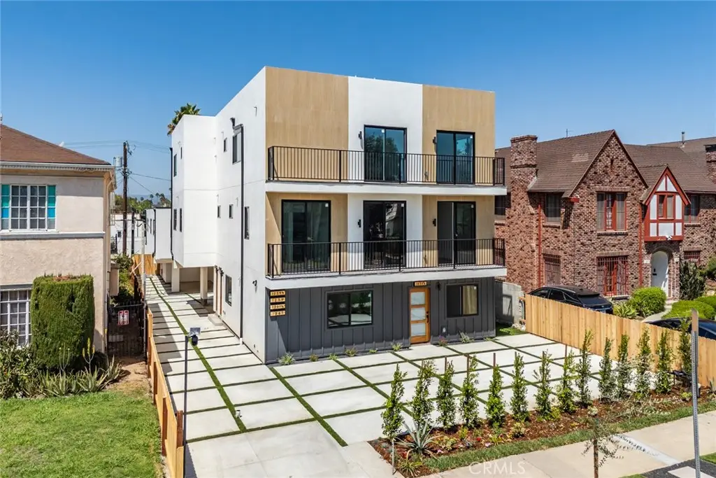 1259 S Longwood Avenue, Los Angeles, CA 90019 - #1