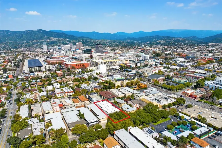 333 Riverdale, Glendale, CA 91204 - #3