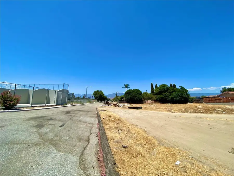 1053 N Madison Street, San Bernardino, CA 92411 - #2