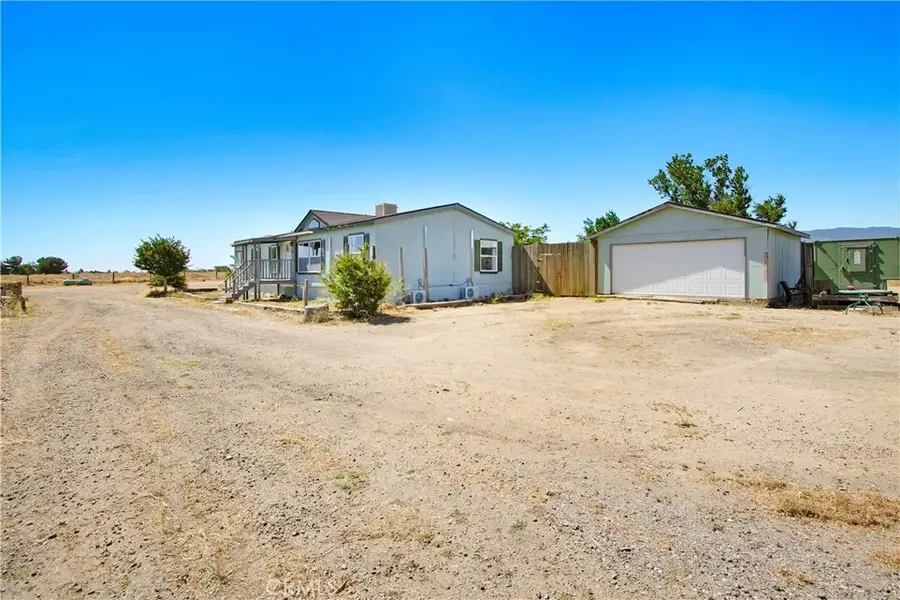 25635 Kargat Street, Lancaster, CA 93536 - #2