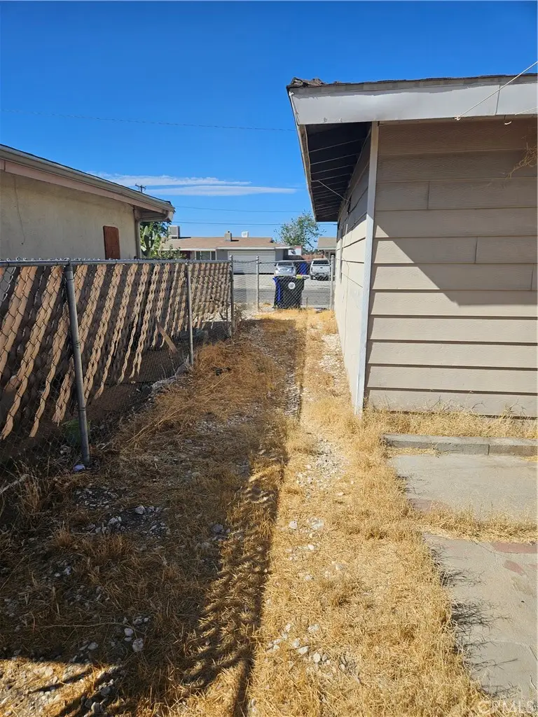 14959 Condor Road, Victorville, CA 92394 - #3