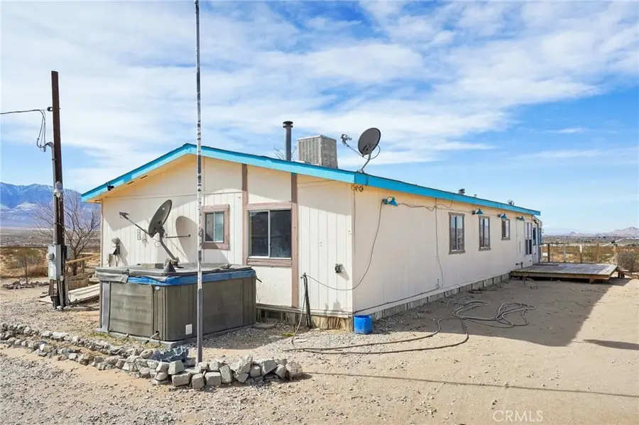 11330 Lakeview Avenue, Lucerne Valley, CA 92356 - Image #3