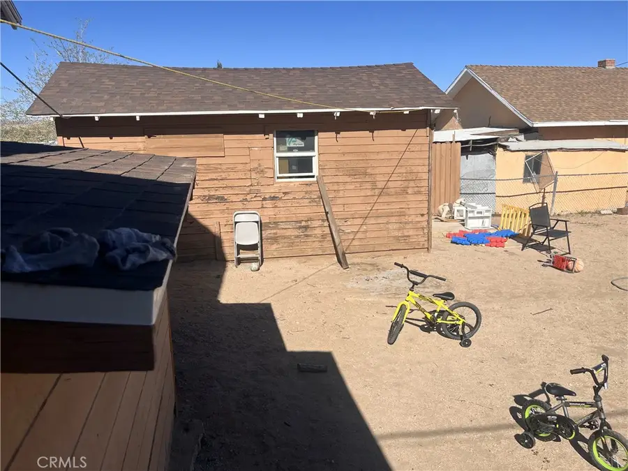 15565 4th, Victorville, CA 92395 - #3