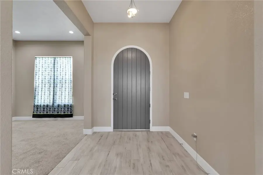 12752 Farmington Street, Oak Hills, CA 92344 - Image #3