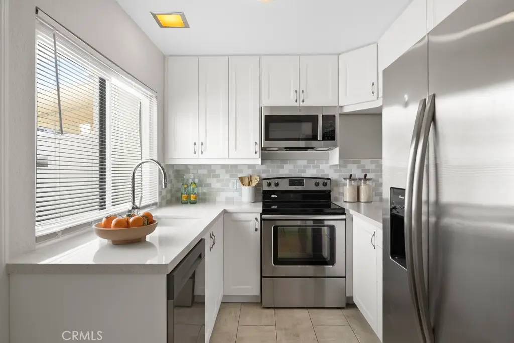 48668 Desert Flower Drive, Palm Desert, CA 92260 - Image #1