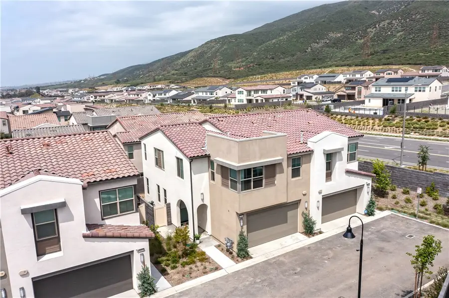 16020 Sunny Court, Fontana, CA 92336 - Image #2