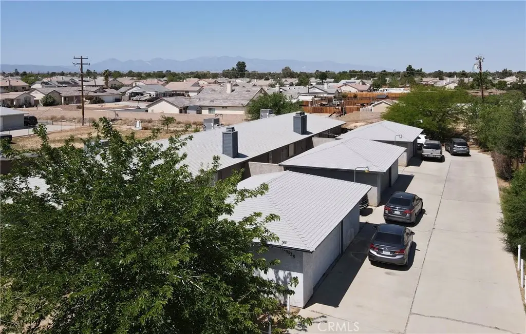 13428 Mohawk Road, Apple Valley, CA 92308 - Image #1