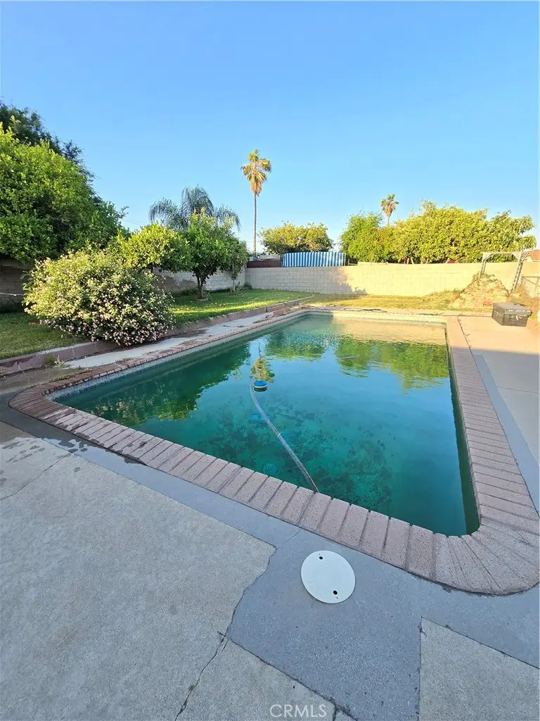 320 E South Street, Rialto, CA 92376 - Image #3