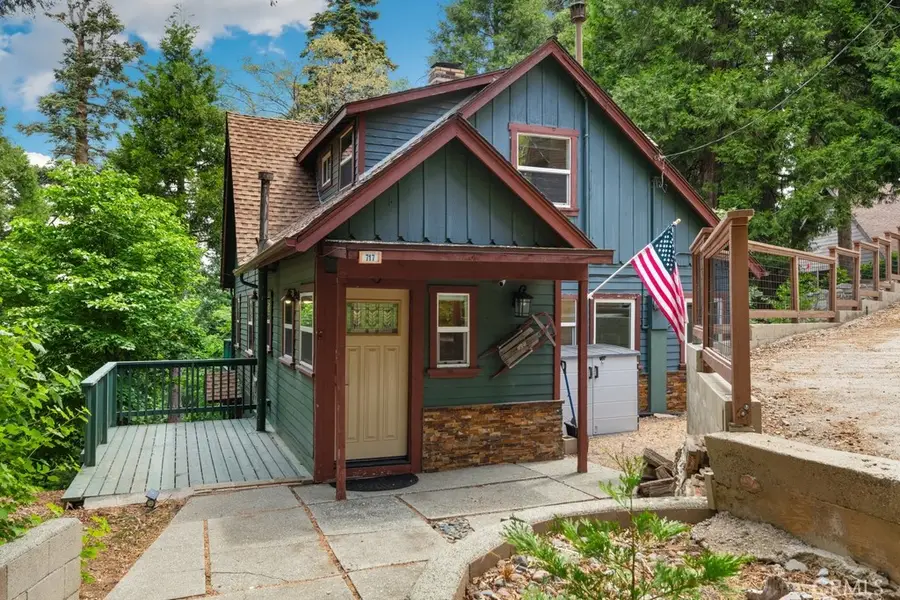 717 Crest Estates Drive, Lake Arrowhead, CA 92352 - Image #2