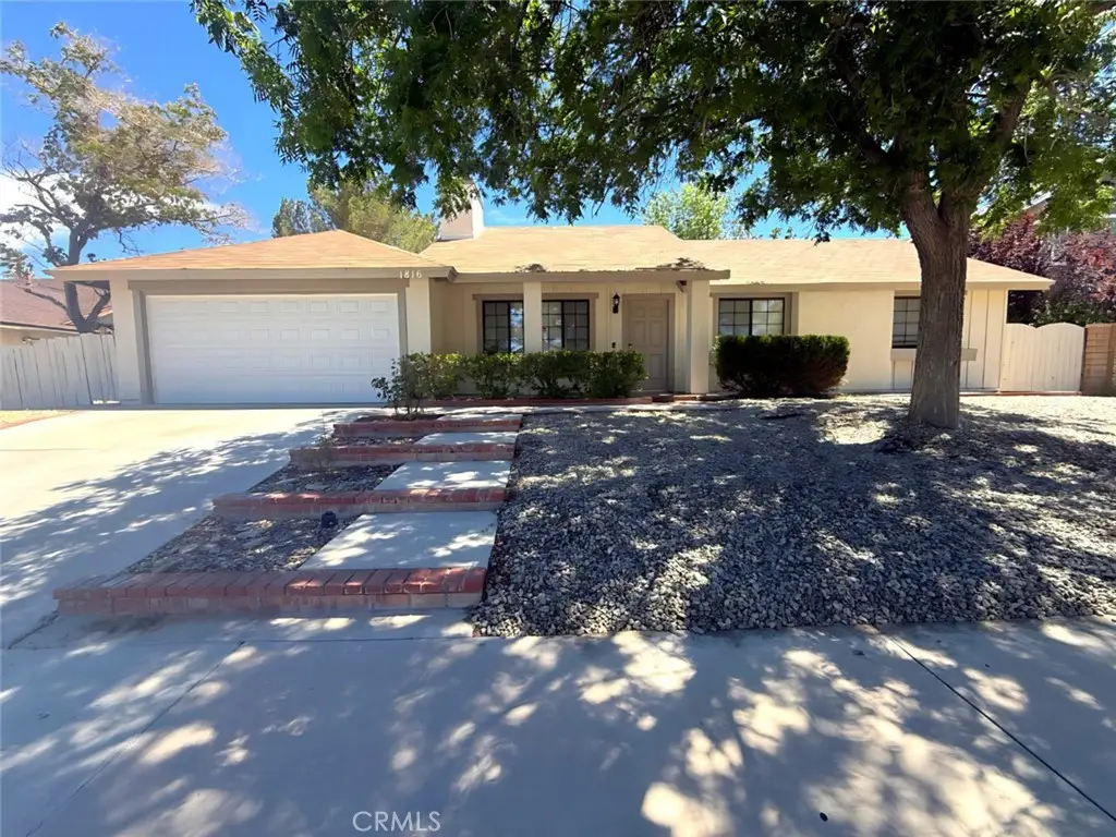 1816 W Avenue K11, Lancaster, CA 93534 - Image #1