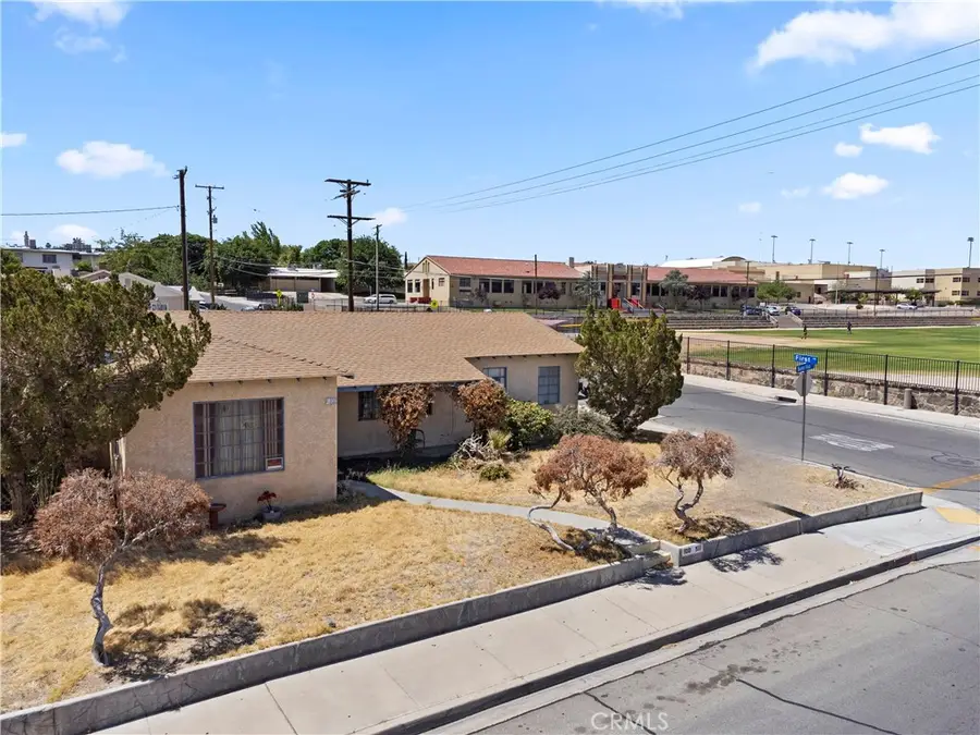 100 E Buena Vista Street, Barstow, CA 92311 - Image #2