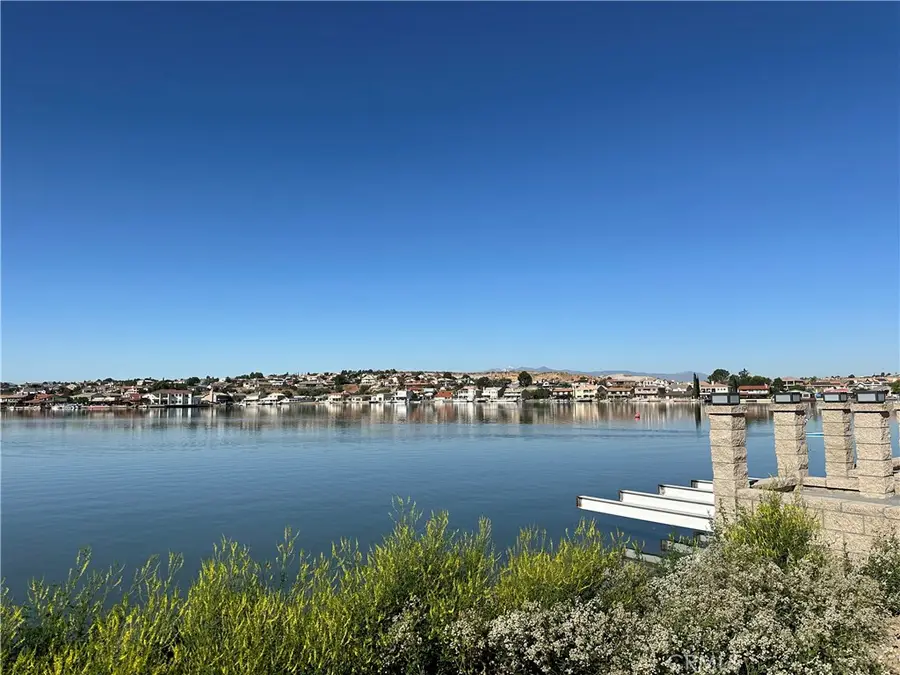 18055 Lakeview Drive, Victorville, CA 92395 - Image #2