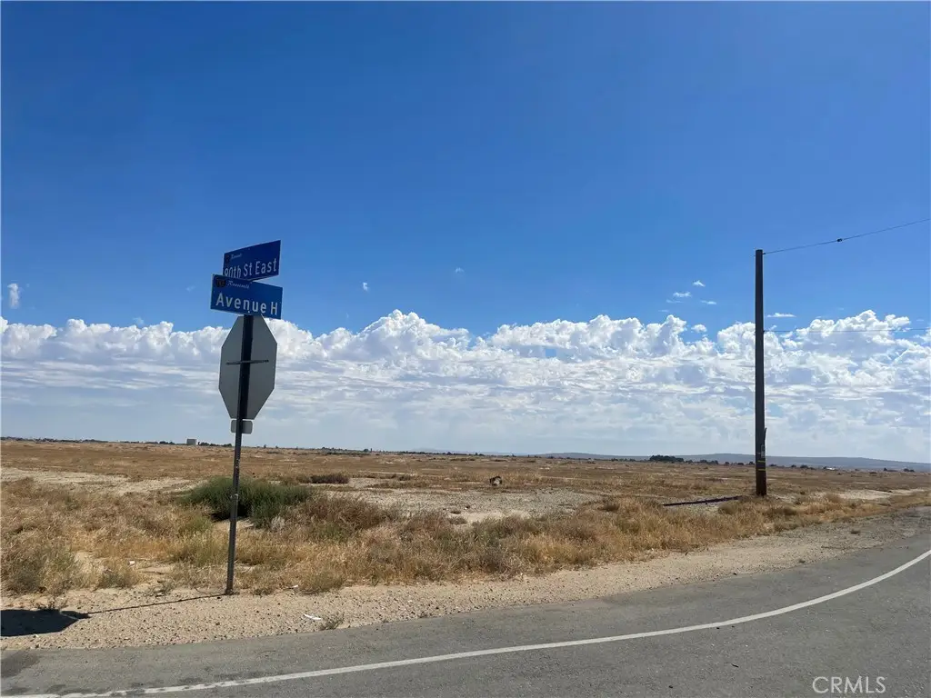 90 Avenue H, Lancaster, CA 93535 - Image #1