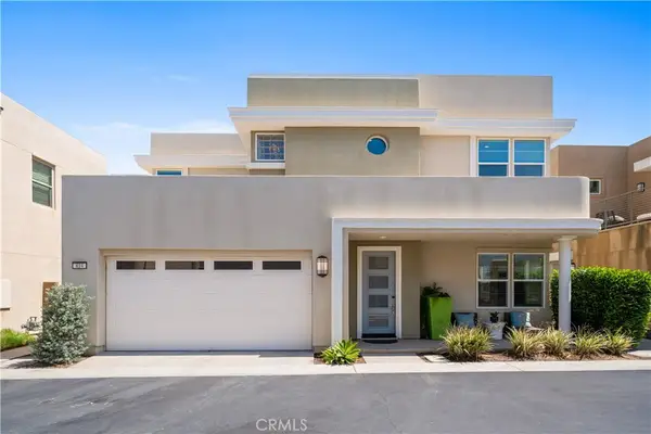 814 Beacon, Irvine, CA 92618