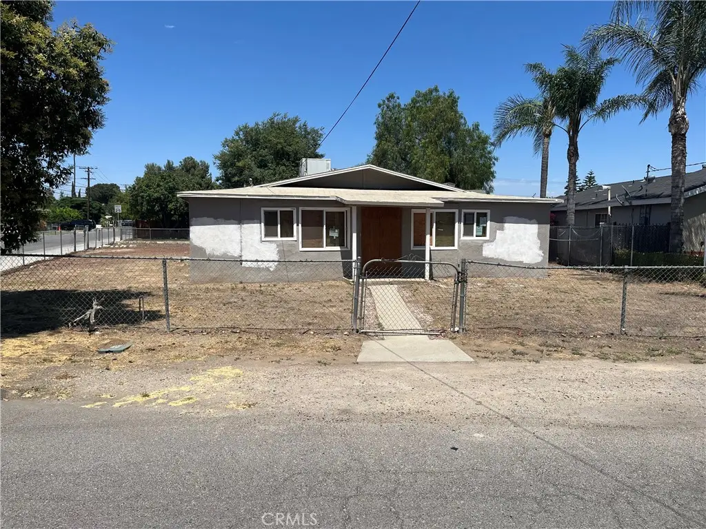 10976 Bushnell Avenue, Riverside, CA 92505 - Image #1