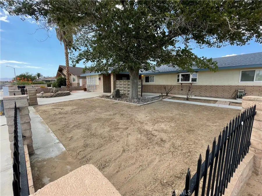 526 W Las Flores Avenue, Ridgecrest, CA 93555 - #2