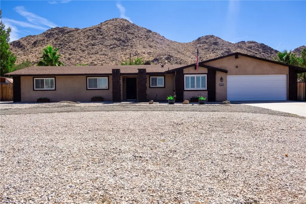 16027 Mandan Road, Apple Valley, CA 92307 - Image #1