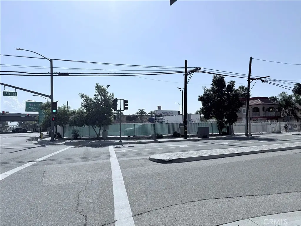 895 W 2nd Street, San Bernardino, CA 92410 - #1