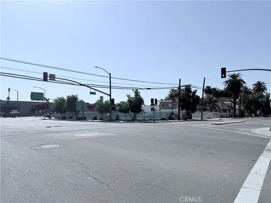 895 W 2nd Street, San Bernardino, CA 92410 - #2
