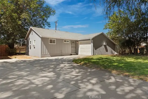 2386 Roxbury Dr, San Bernardino, CA 92404