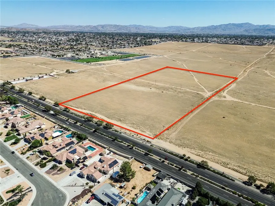1 Apple Valley Road, Apple Valley, CA 92308 - #2