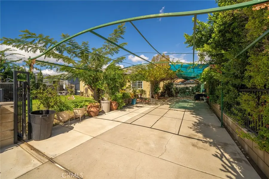 757 E Bonnie Brae, Ontario, CA 91764 - Image #2